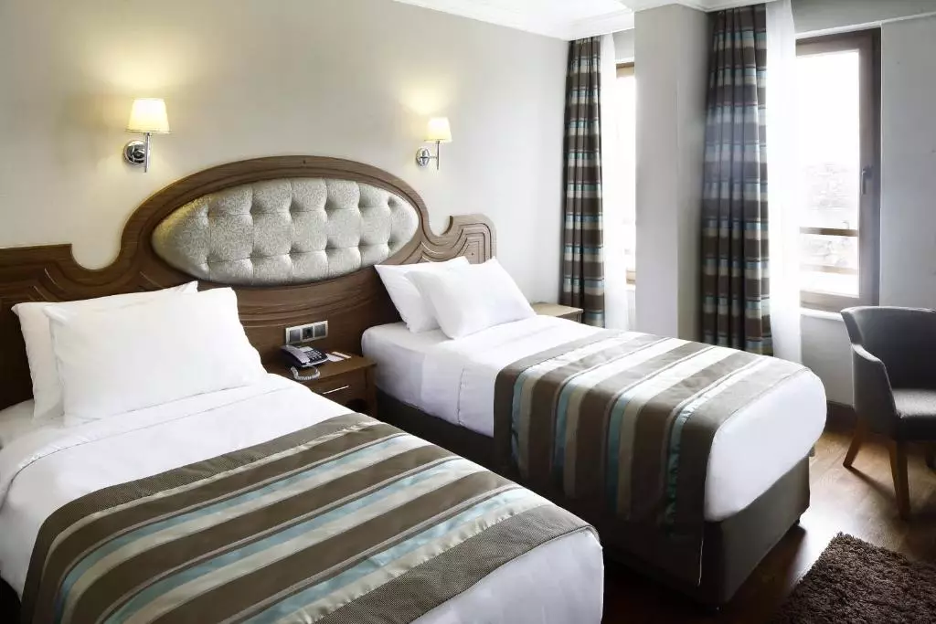Grand Halic Goldenhorn